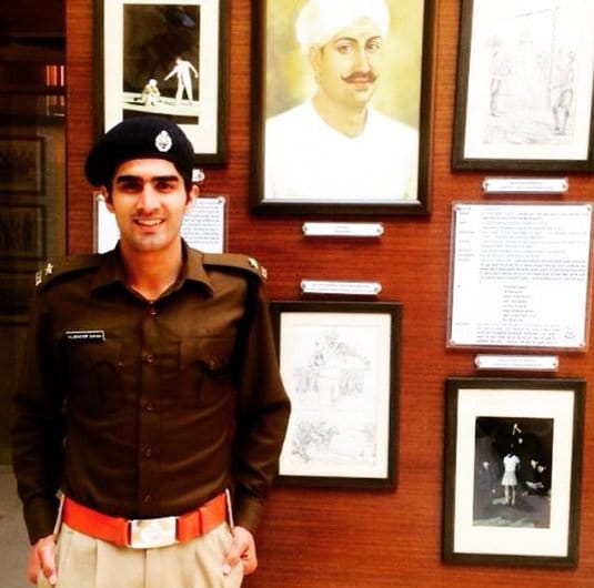 boxer vijender singh fight australia boxer kerry hope, meet vijender wife archana