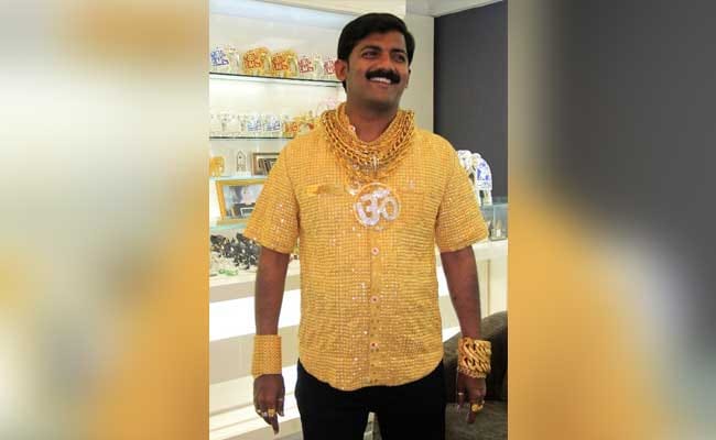 Pune businessman who became famous for 'gold shirt' murdered