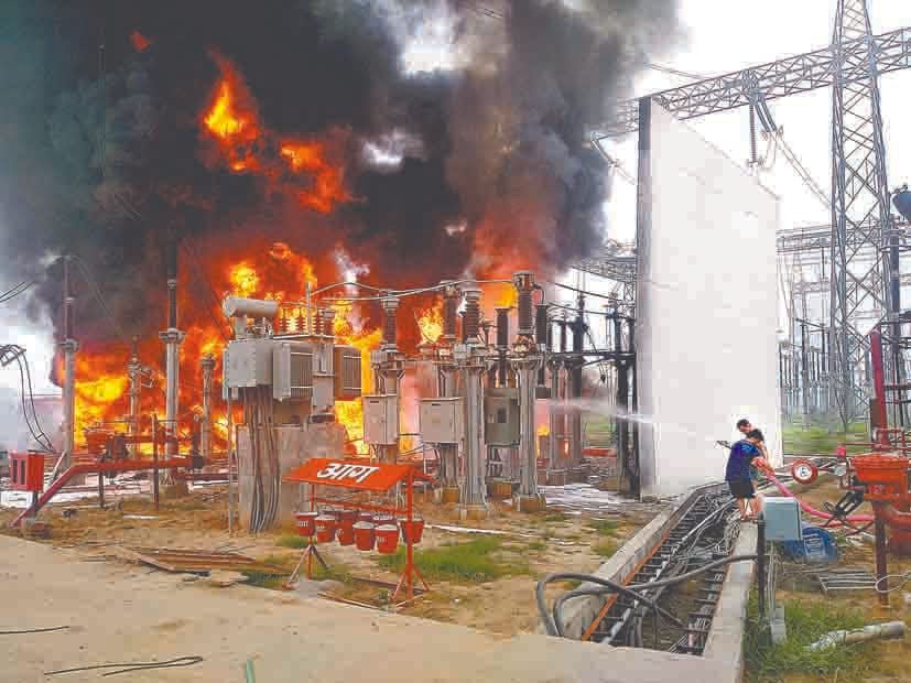 Muradnagar burned seven million transformer, power breakdown