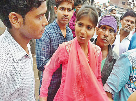 Eat six Barati injured in assault