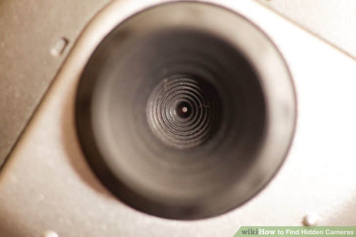 grils can use mobile app to find out Hidden Camera in washroom