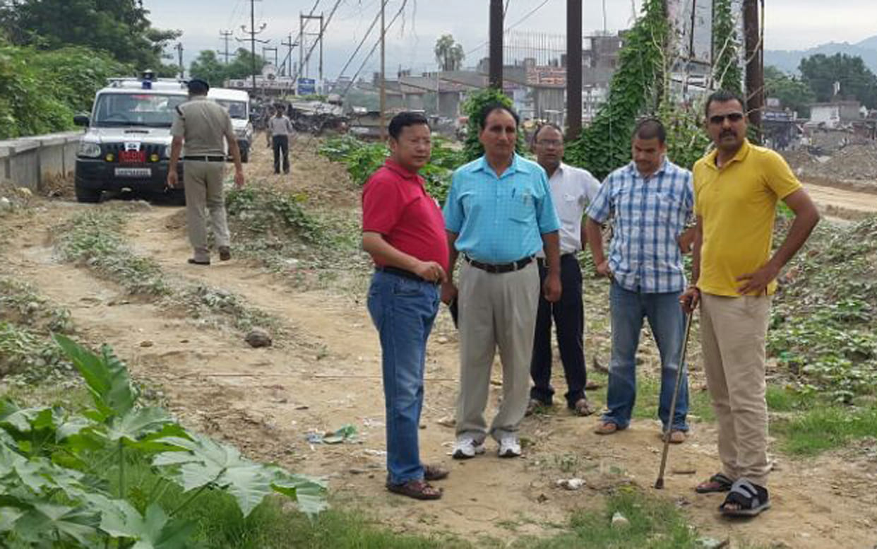  Kanvd are arranged on the track repair