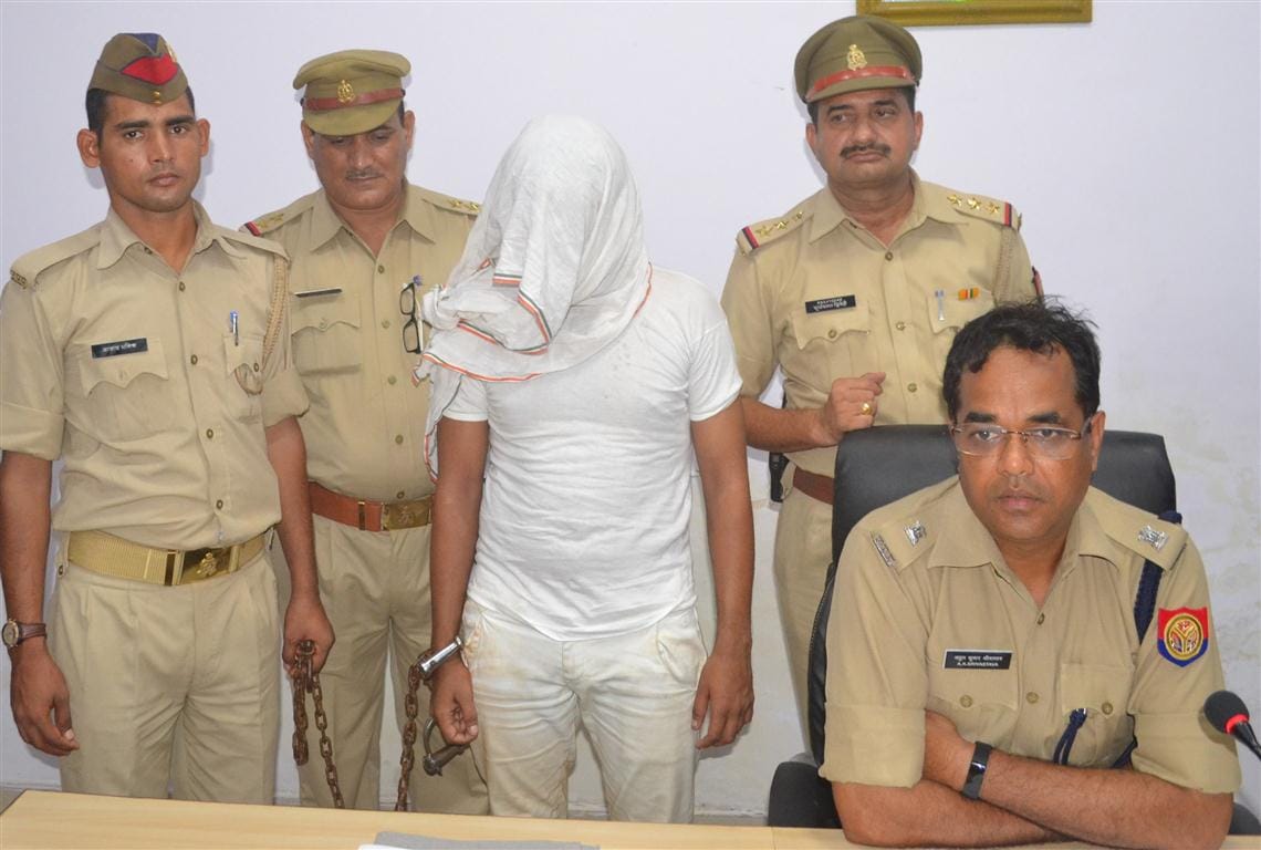On remand accused the government of fraud in grain