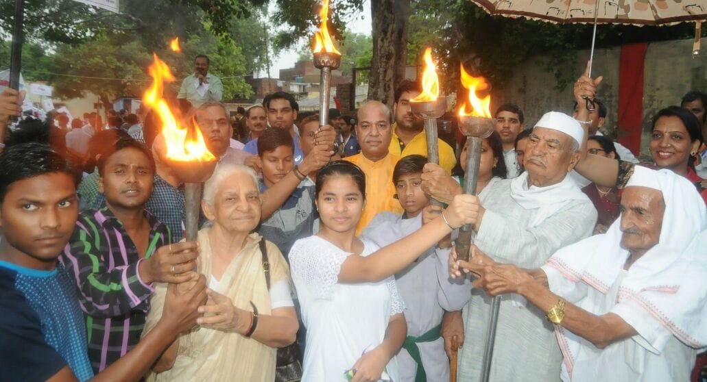 Amar Ujala organised 'Maa Tujhe Pranam' program in Agra on 70th anniversary of freedom