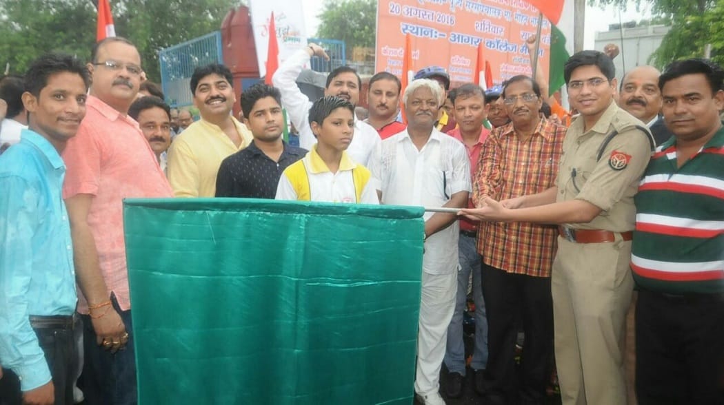 Amar Ujala organised 'Maa Tujhe Pranam' program in Agra on 70th anniversary of freedom