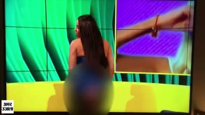 oops Moment! girl gets embarrased in front of public