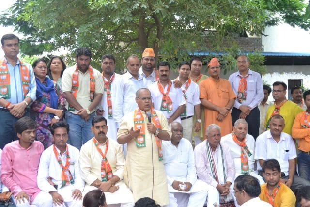 Only BJP now Kvinagr police cordon