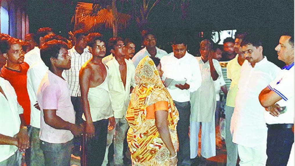 Traders station commotion