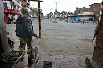 Curfew continue in kashmir, 2 more dead 