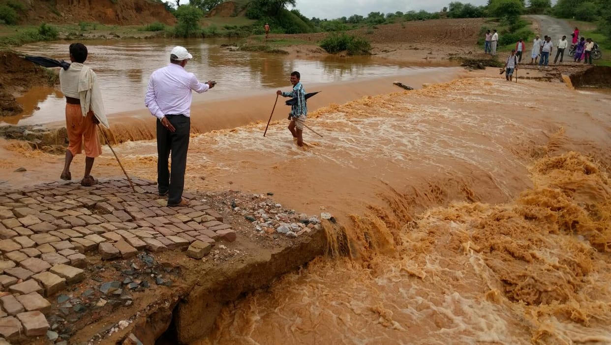 Temporary Bridges over Pandu river destroyed in flood