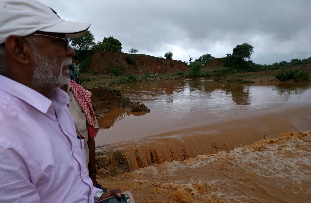 Temporary Bridges over Pandu river destroyed in flood