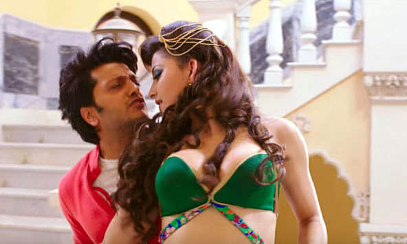 urvashi rautela role in great grand masti
