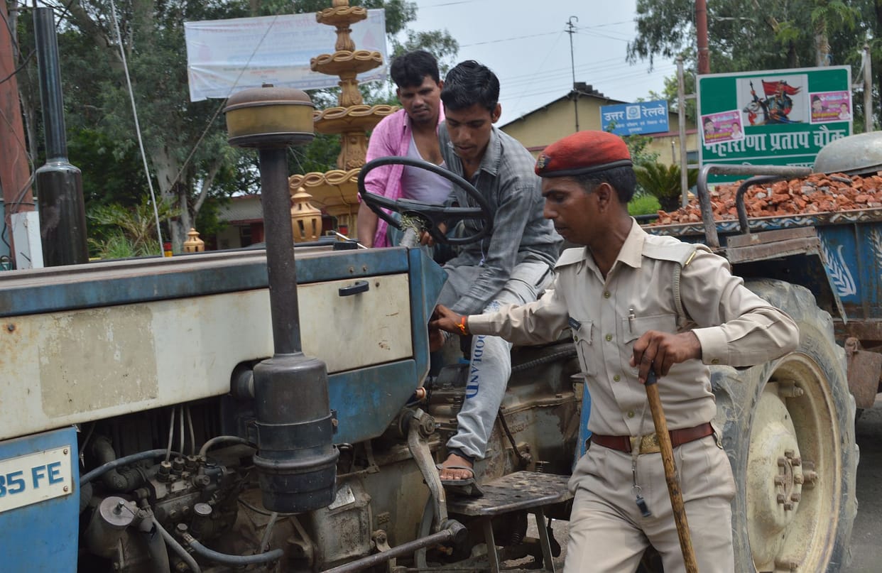 tractor trolley moving in  No Entry after one death