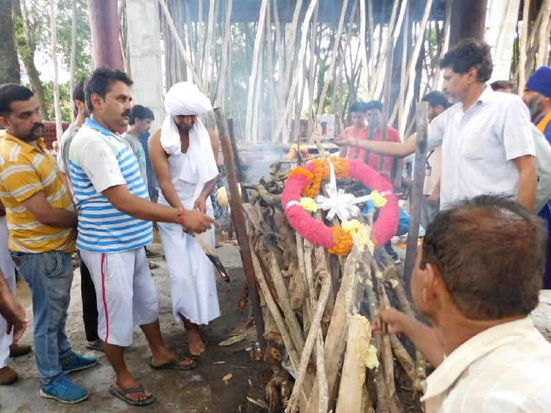 congress leader, gopal mahajan crimation, pathankot