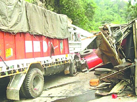 truck accident four injured.