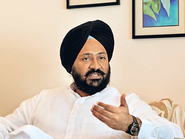 Parminder Singh Dhindsa attack on Aam Aadmi Party