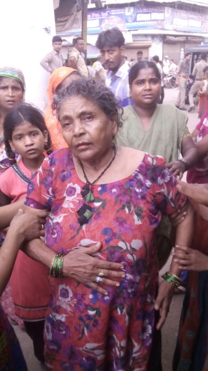  two groups clash in lucknow