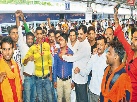 The group left for Amarnath Hindu Youth Corps