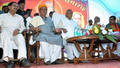 Politics should be felony free: Kalyan