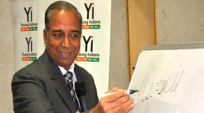 manaklal agarwal decodes signature in lucknow