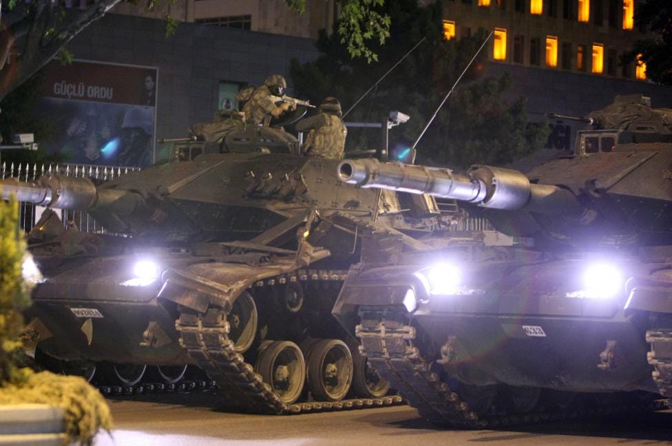 PHOTOS: MILITARY ATTEMPTS COUP IN TURKEY