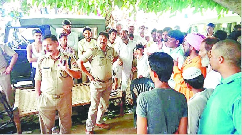Quarter million stolen from two houses in Daulatpur