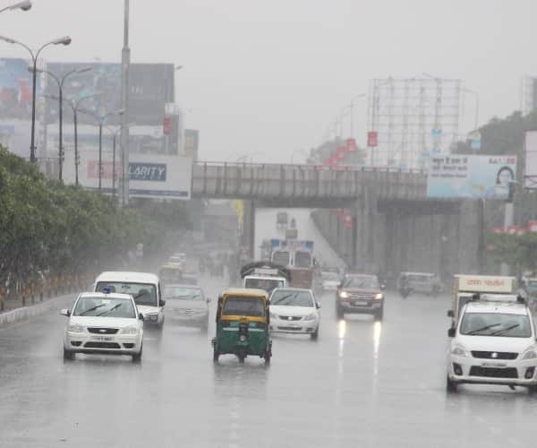 Rain in Lucknow in ten pics.