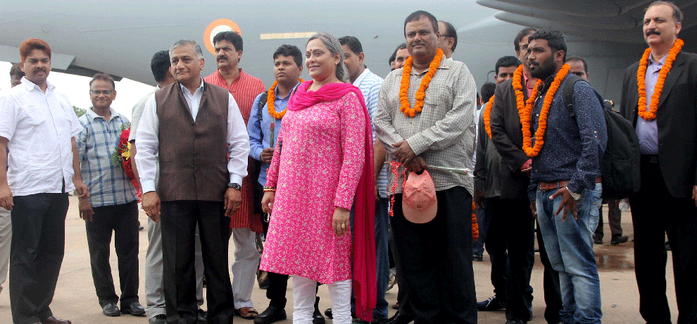 indians returning from sudan to india in delhi 