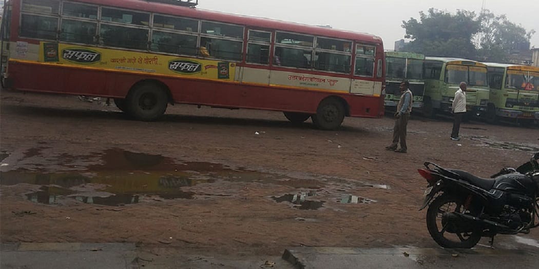 entry of old buses banned in delhi