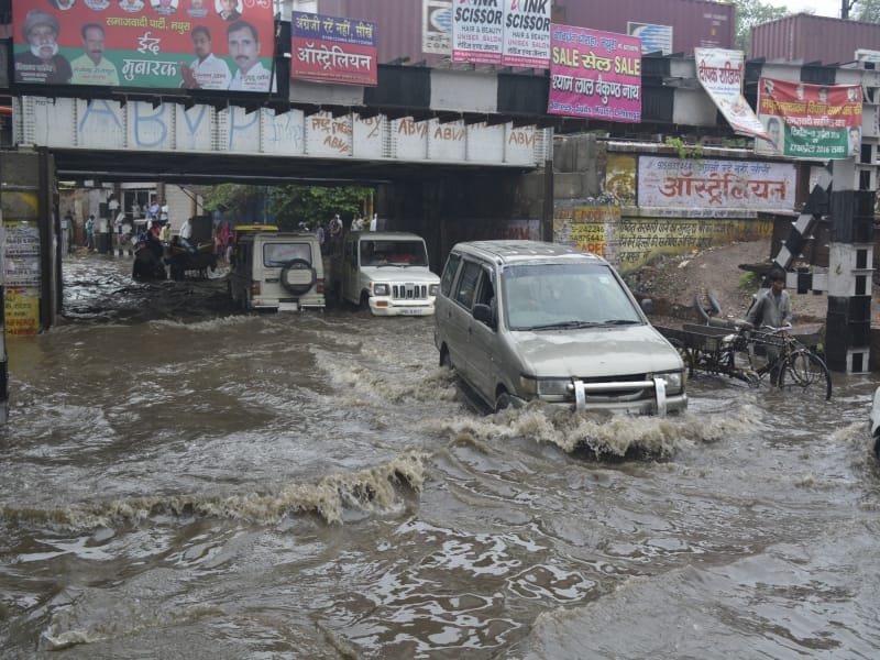 heavy rain and waterlogging in mathura