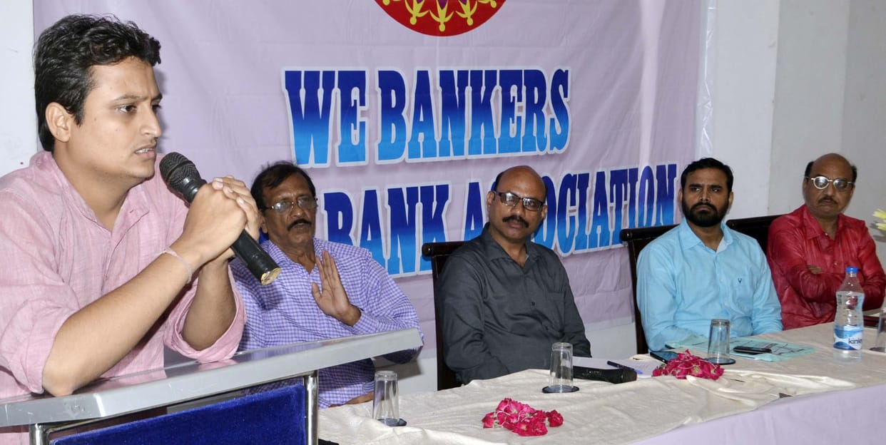 "Central Bankers Meet Facilities like personnel '