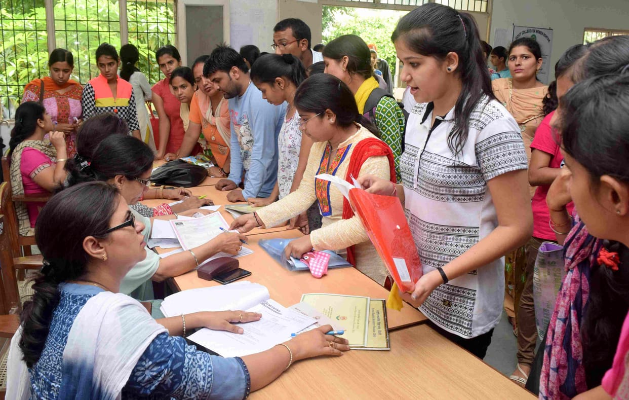 school education deptt ready to take strict steps against school managements