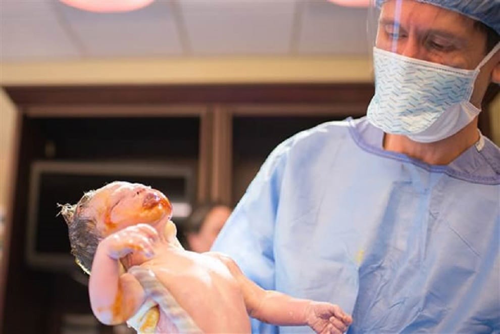 Injection of the mother and infant death.