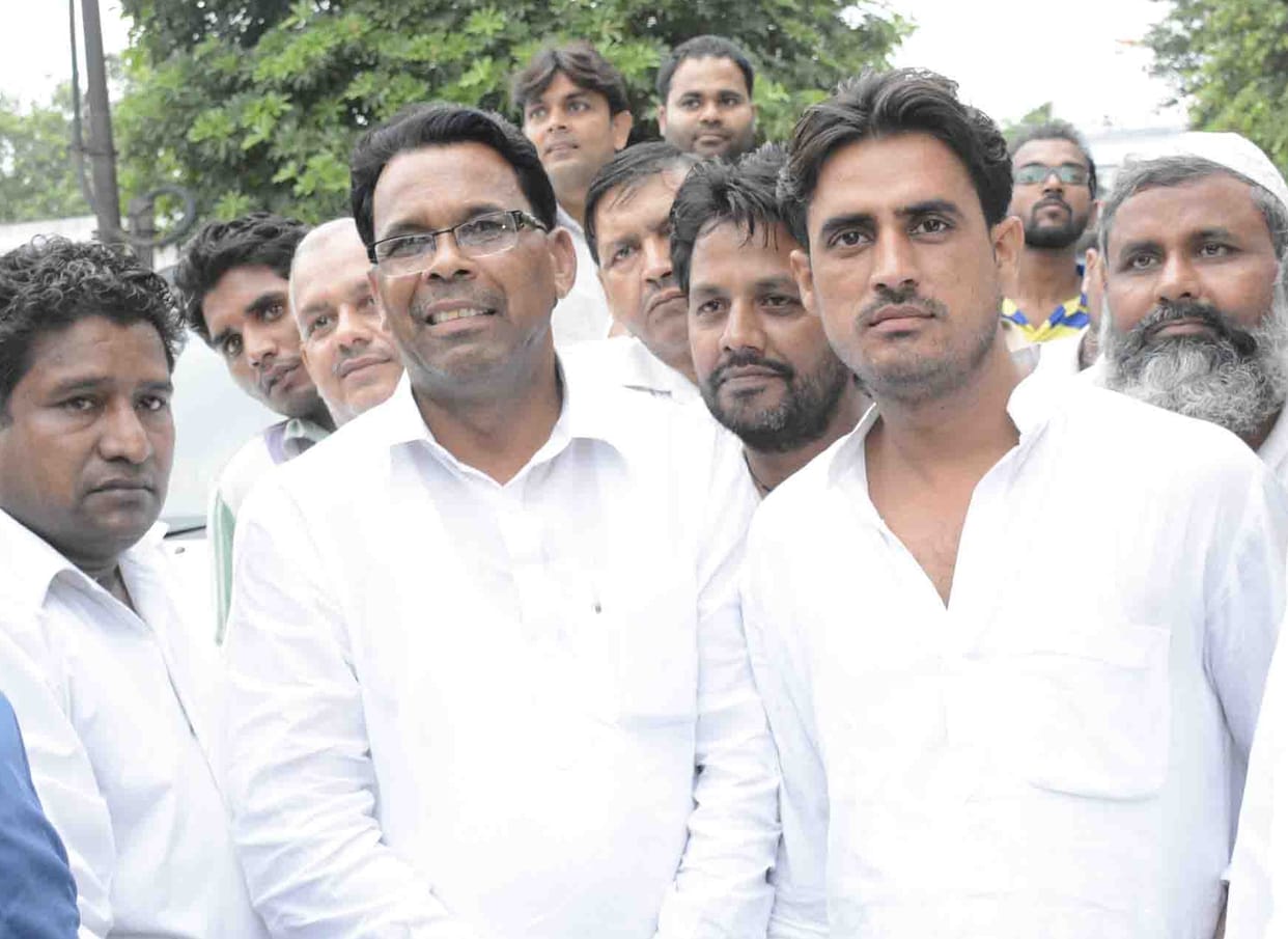Dasna jail on bail of former MP Narendra Kashyap