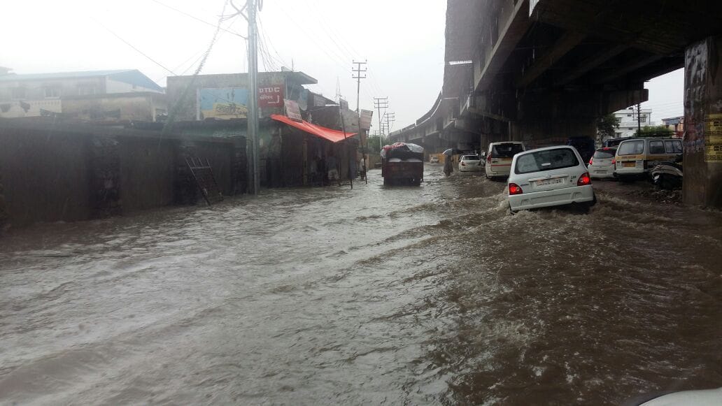 heavy water logging in dehradun due to rain