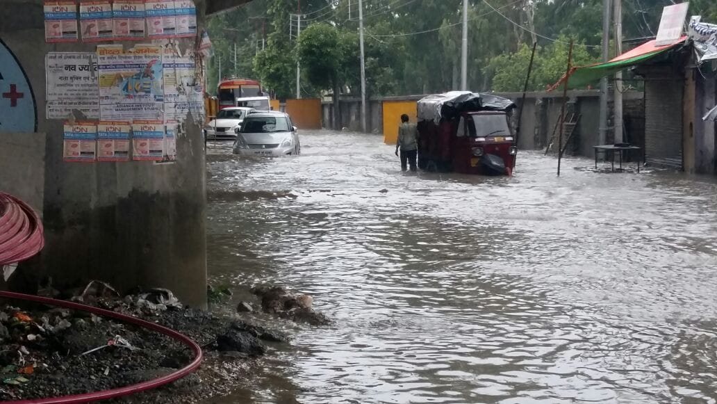 heavy water logging in dehradun due to rain
