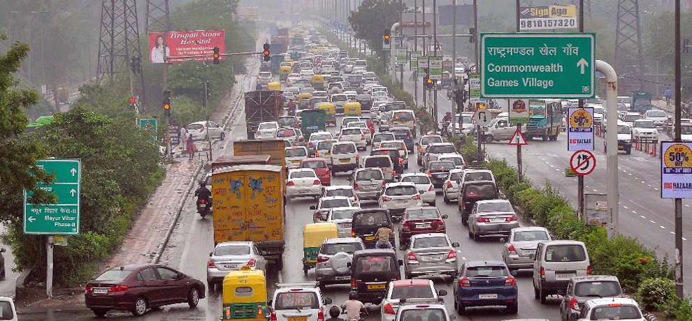 Jmajm rains saturate the Delhi, somewhere-anywhere vehicle was submerged choked