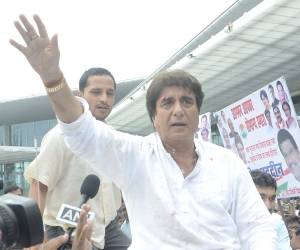 congress reacts on reeta bahuguna joshi joining on BJP.
