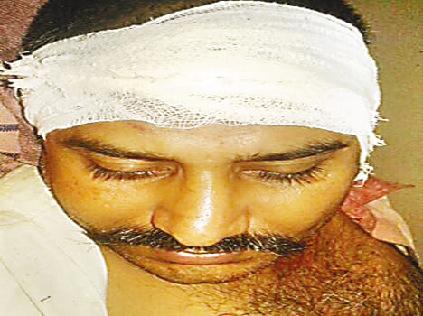 Saraf Chakubaji between families, three injured