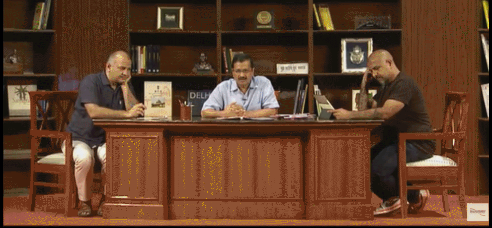 Kejriwal arrived in Talk to AK, people asked big question of Bollywood