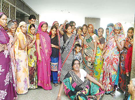 Uproar over the death of a married woman in hospital