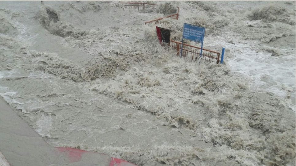 uttarakhand facing flood like situation due to rain