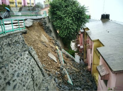 uttarakhand facing flood due to heavy rain
