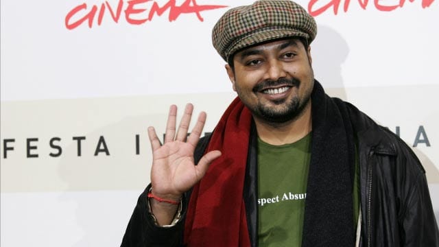 Anurag Kashyap spotted kissing Shubhra Shetty