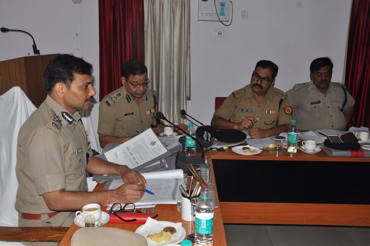 IG give guidelines to police officers in crime meeting