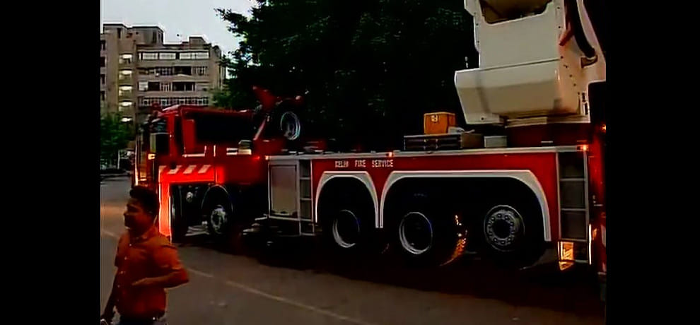 fire in SCOPE Minar building delhi