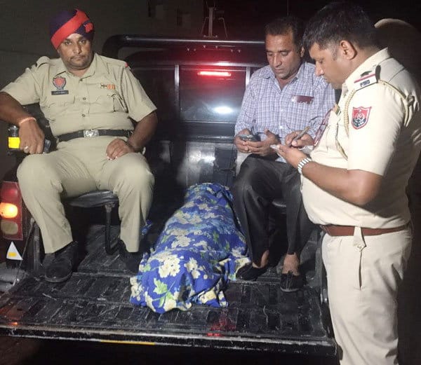 suicide, girl suicide, girl suicide due to boy friend, girl died in love story, jalandhar suicide