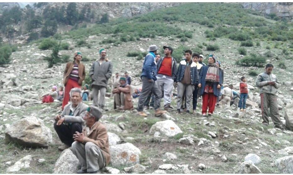 cloud brust at kinnaur, old couple rescued.