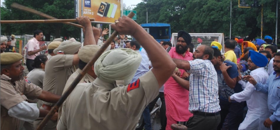 education provider, movement, aandolan, dharna, police action, mohali police, punjab,