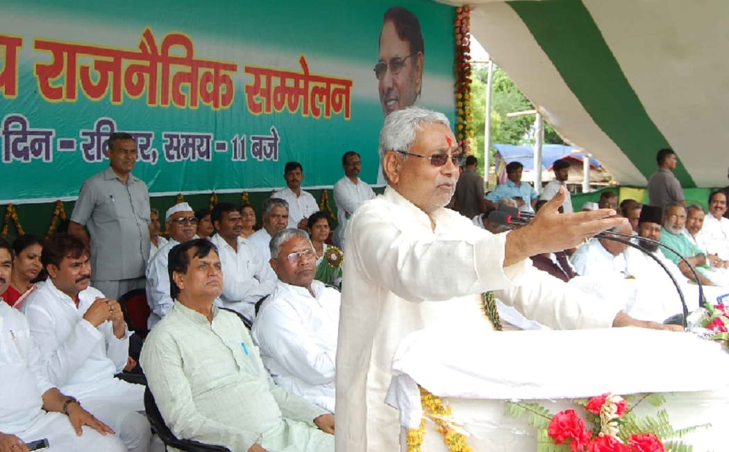 Nitish plans to contest 100 seats in Uttar pradesh assembly polls